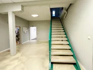 OG Vorhalle mit Treppe zum DG