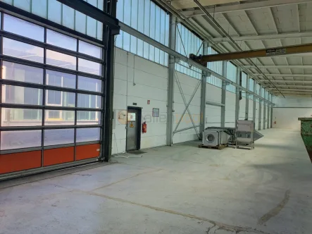  - Halle/Lager/Produktion mieten in Neunkirchen - Lagerhalle, ca. 520 m², Kranbahn 3,2 t, PROVISIONSFREI in 56479 Neunkirchen zu vermieten