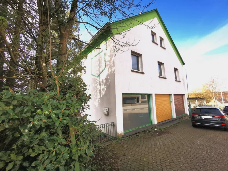  - Haus kaufen in Hermeskeil - Renovierungsbedürftiges 2-3 Familien-Wohnhaus ca.160 m²  in 54411 Hermeskeil zu verk.