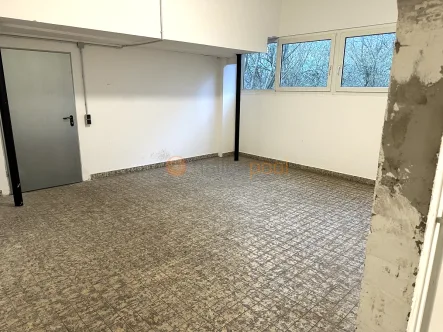 Lagerfläche - Halle/Lager/Produktion mieten in Lage - Lagerfläche, ca. 53 m² mit Lastenaufzug, PROVISIONSFREI in 32791 Lage zu vermieten