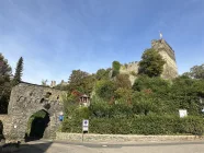 Durchs Burgtor zum Liebhaberobjekt