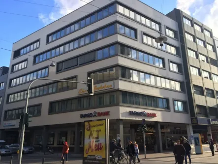 Bild1 - Büro/Praxis mieten in Saarbrücken - Helle Büro-Praxisfläche, Saarbrücken Innenstadt, Nähe Fußgängerzone