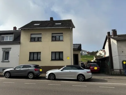 Bild1 - Haus kaufen in St. Ingbert - großzügige Doppelhaushälfte in verkehrsgünstiger Lage St. Ingbert-Rohrbach