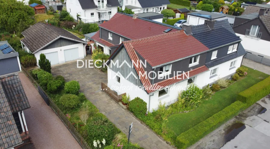 Titelbild - Haus kaufen in Menden / Platte Heide - Familienfreundliches Zuhause: Doppelhaushälfte in Menden Platte Heide!