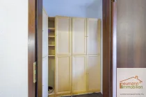 Garderobe/Schuhschränke EG