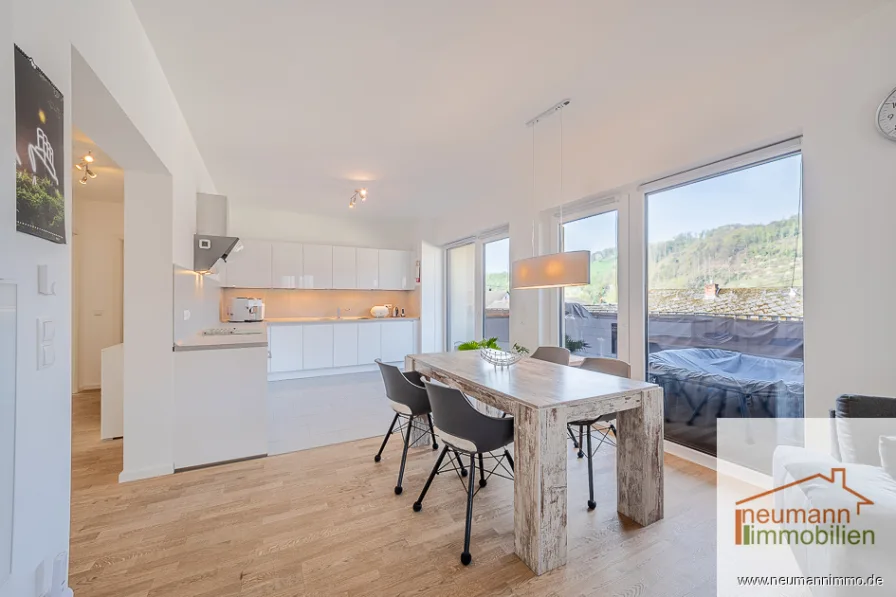 Küche mit Essbereich - Wohnung kaufen in Waldbreitbach - Exklusive Penthousewohnung in bevorzugter Wohnlage von Waldbreitbach