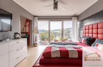 Elternschlafzimmer DG