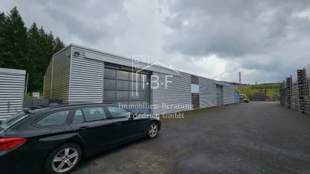 Kopie 2 - Halle/Lager/Produktion kaufen in Kreuztal - 12.033 m² Gewerbegrundstück mit Lagerhalle und Bürocontainer in Kreuztal-OT