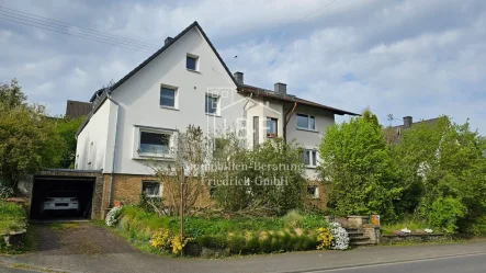 Ansicht - Haus kaufen in Wilnsdorf / Rudersdorf - Zwangsversteigerungsobjekt in Wilnsdorf-Rudersdorf