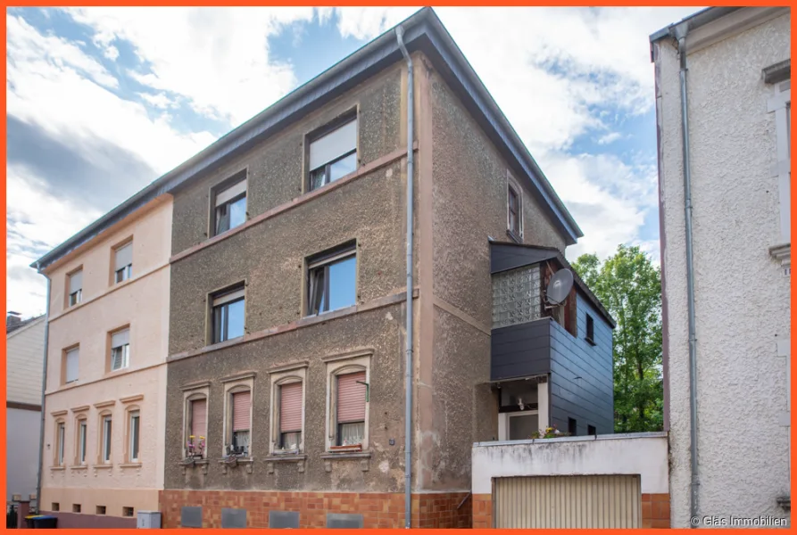 4 FMH mit Pontential - Haus kaufen in Sulzbach/Saar - MFH - 4 Einheiten - 1 Garage - solide Rendite in Sulzbach Mitte