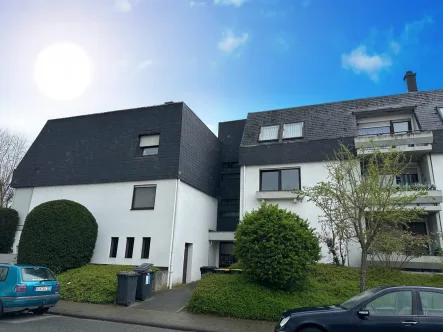 Außenansicht - Wohnung kaufen in Oppenheim - Sonnenbalkon mit Blick ins Grün - Eigentumswohnung in Oppenheim