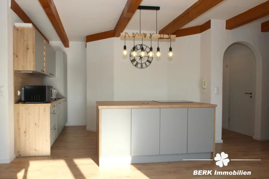 Küche - Wohnung kaufen in Röllbach - BERK Immobilien - Renovierte & vermietete 2,5-Zimmer-ETW - Anlageobjekt f. Einsteiger mit 4,1% Rendite
