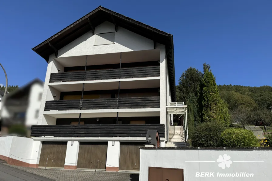 BERK Immobilien - Mehrfamilienhaus  - Haus kaufen in Schneeberg - BERK Immobilien - MFH mit vielen Möglichkeiten - Selbstnutzer oder Kapitalanlage in Schneeberg