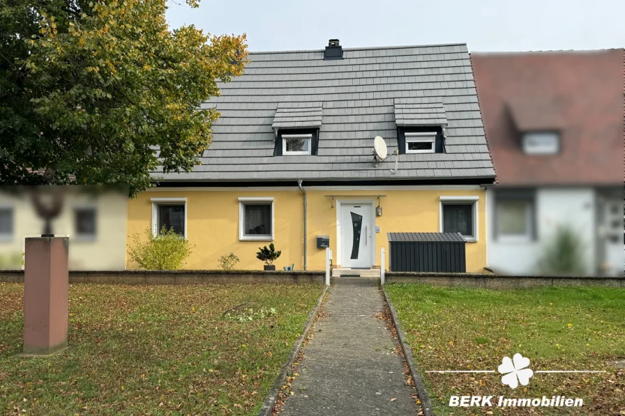 Außenansicht - Haus kaufen in Erlenbach am Main - BERK Immobilien - Viel Platz für die große Familie Reihenmittelhaus in Erlenbach am Main zu verkaufen