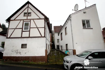 Titelbild - Haus kaufen in Rothenbuch - BERK Immobilien - Sanierungsbedürftige Immobilie mit einer Menge Potenzial