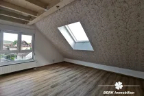 BERK Immobilien - DG - Zimmer