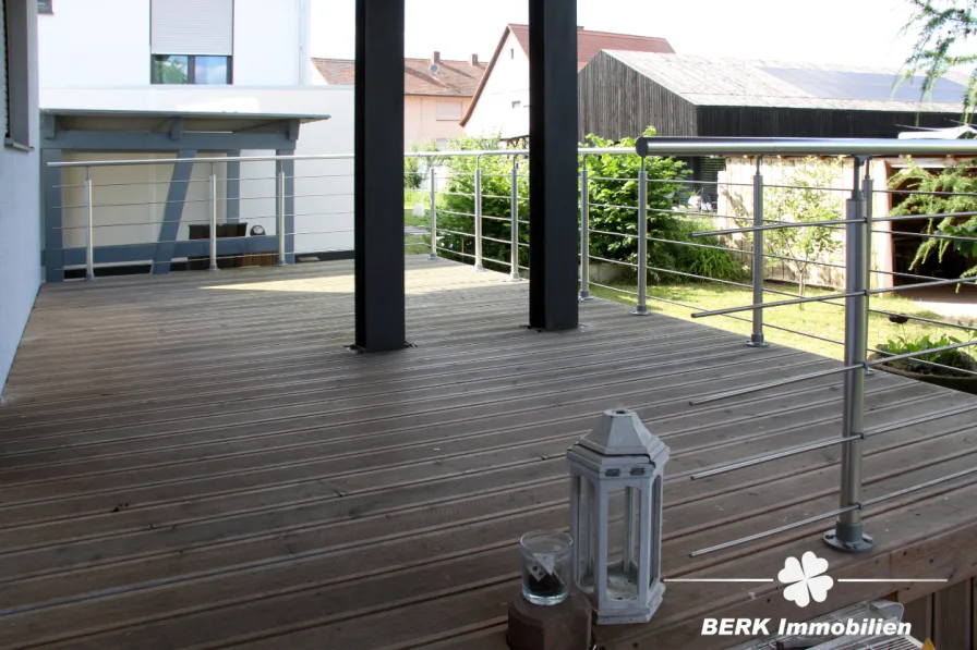 BERK Immobilien - EG - Terrasse