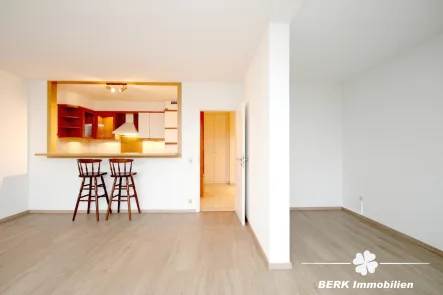  Wohn-Ess bereich - Wohnung kaufen in Hattersheim - BERK Immobilien - Gemütliche 1,5-Zimmerwohnung in Hattersheim – Ideal für Studenten, Singles und Paare!