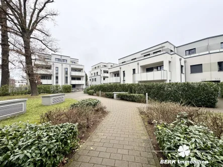 IMG_7729 - Wohnung kaufen in Frankfurt am Main - BERK Immobilien - modernes Wohnen mit Gartenidylle im Frankfurter Süden – mit XXL-Tiefgaragenplätzen