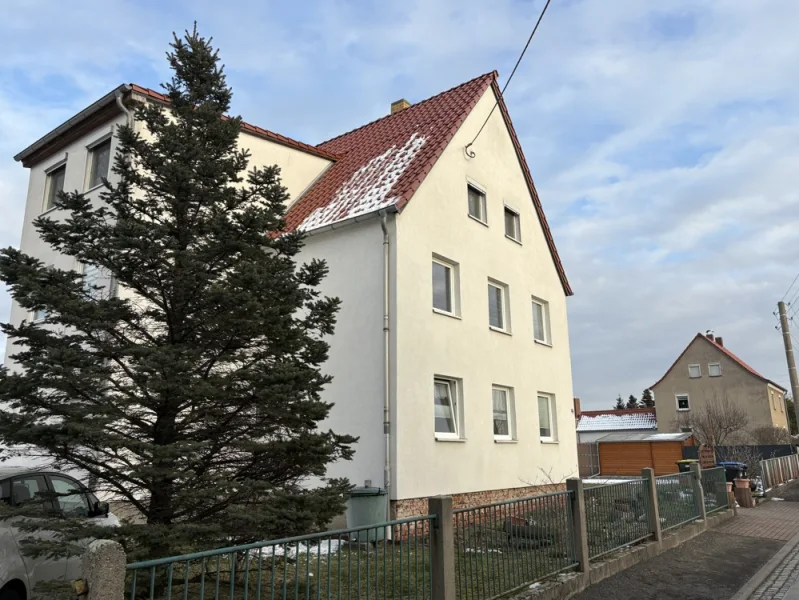 Mehrfamilienhaus 2