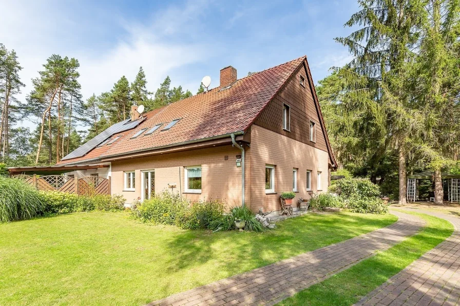  - Haus kaufen in Oberkrämer - Großzügige Doppelhaushälfte auf weitläufigem Grundstück in Oberkrämer 