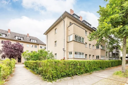 Außenansicht - Wohnung kaufen in Berlin - Bezugsfreie 2,5-Zimmer-Wohnung nahe des Botanischen Gartens