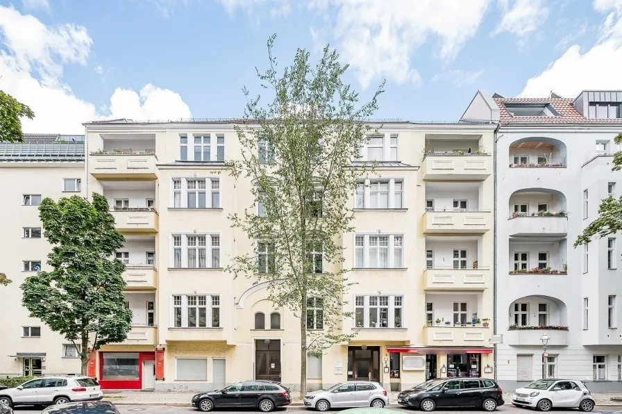 Hausansicht - Büro/Praxis kaufen in Berlin - Beletage Stuckaltbau mitten in Charlottenburg nahe Ku'Damm