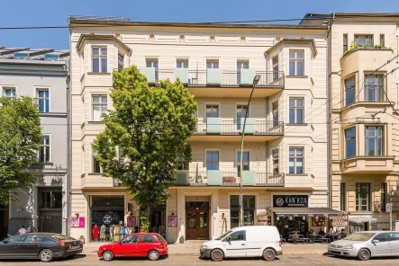 Haus Vorderseite - Wohnung kaufen in Berlin - Wohnen mit historischem Flair am Monbijoupark