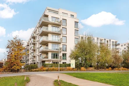 Hausansicht - Wohnung kaufen in Berlin - Exklusives Penthouse mit Blick in den Park am Gleisdreieck