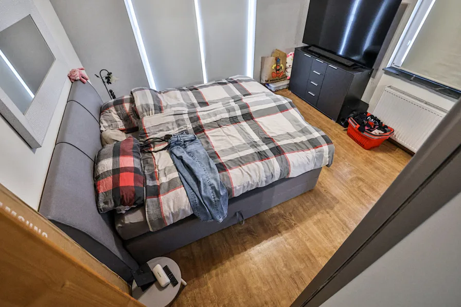 Wohnung DG Schlafzimmer