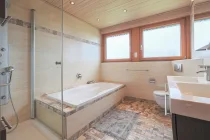 Badezimmer DG