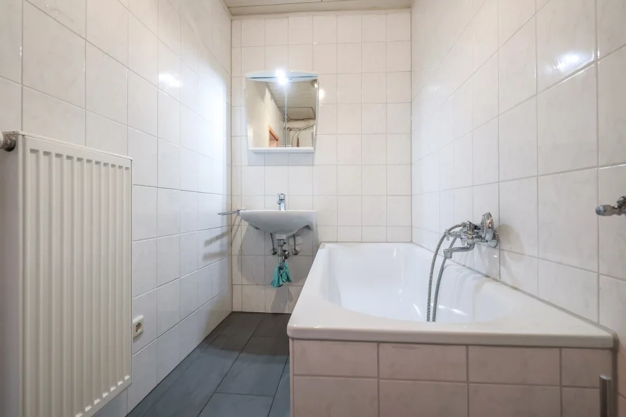 Badezimmer OG Vorderhaus