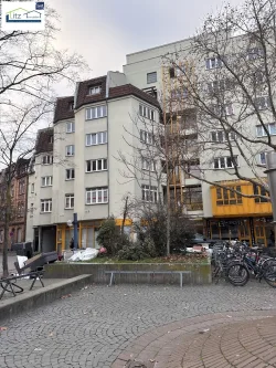 Ansicht Gebäude - Büro/Praxis kaufen in Ludwigshafen - Gepflegte Arztpraxis im Zentrum von Ludwigshafen