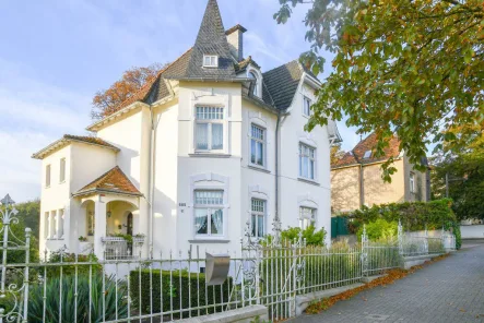 Bild1 - Haus kaufen in Frechen - stilvolle Denkmalvilla von 1905 in Königsdorf weitgehend originalerhalten