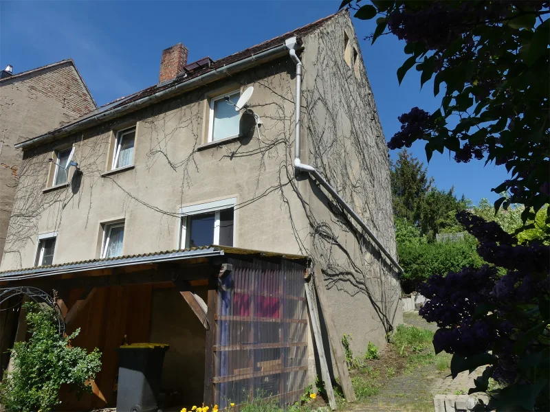 Hausansicht Rückseite - Haus kaufen in Diera-Zehren - Kleines Einfamilienhaus für den ambitionierten Handwerker in Diera-Zehren
