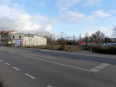 Blick zu Grundstück - Grundstück mieten in Meissen - Großes Grundstück zur Miete in Meißen-Cölln