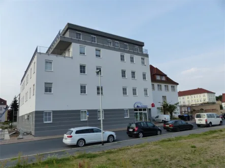 Objektansicht - Büro/Praxis mieten in Meißen - Kleine Büroeinheit im 2.OG im Ärztehaus Brauhausstraße