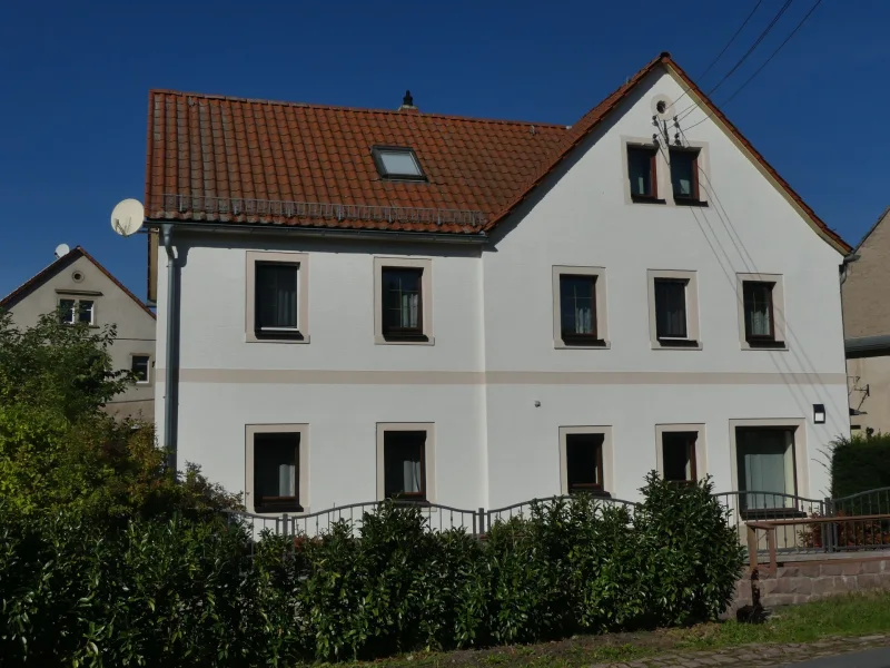 Hausansicht Straße