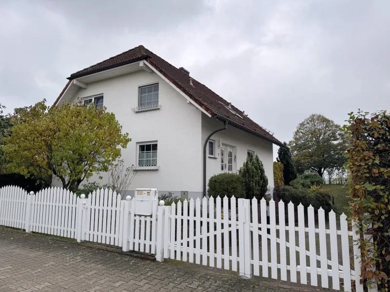 Objektansicht - Haus kaufen in Kalkreuth - Ruhig, Großzügig und Freistehend - Ihr Einfamilienhaus vor den Toren Dresdens!