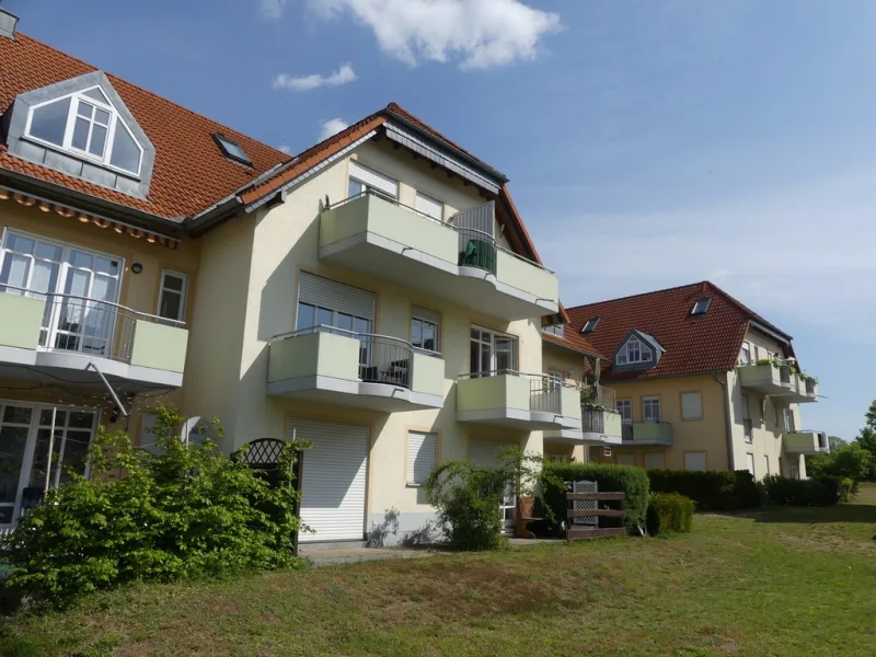 Hausansicht - Wohnung kaufen in Weinböhla - Schicke Eigentumswohnung mit Terrasse in beliebter Wohnlage von Weinböhla