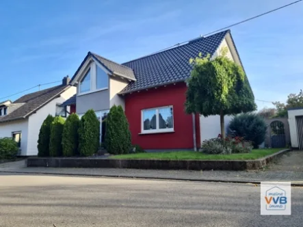 Frontansicht - Wohnung kaufen in Mettlach - Stilvolle Maisonette Wohnung in begehrter Lage von Mettlach