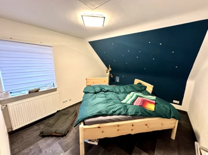 Schlafzimmer 2 DG 