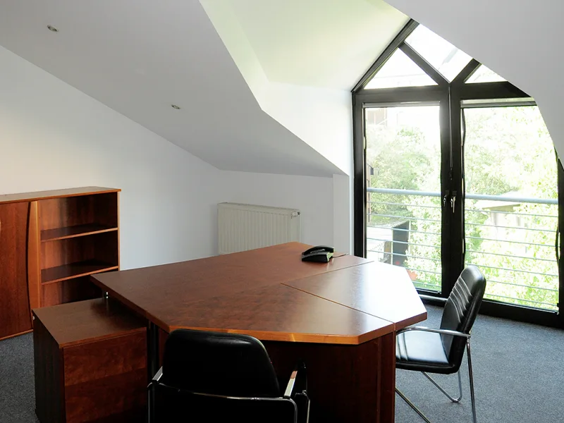 Bürozimmer - Büro/Praxis mieten in Eppelborn - Attraktive Bürofläche im Zentrum von Eppelborn