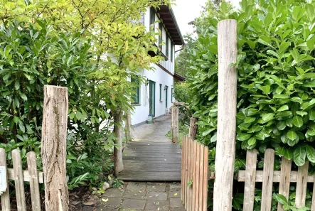 Eingang zum Haus - Haus kaufen in Wesenberg / Strasen - Zuhause inmitten von Wald und Natur mit Seezugang und eigenem Bootssteg