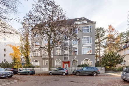 Ansicht Gebäude - Wohnung kaufen in Berlin-Schmargendorf - Seltene Gelegenheit - Traumhafte Altbauwohnung im Herzen von Berlin