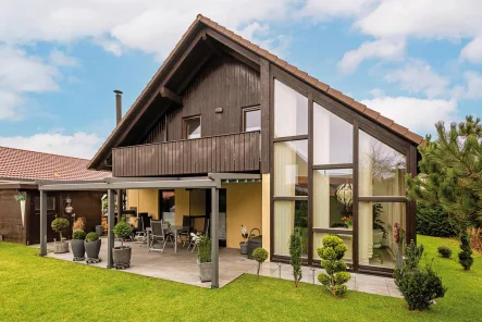 Hausansicht Rückseite - Haus kaufen in Strausberg - Provisionsfrei: Elegantes Einfamilienhaus in Straussee-Nähe