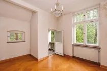 Zimmer im OG mit Balkon