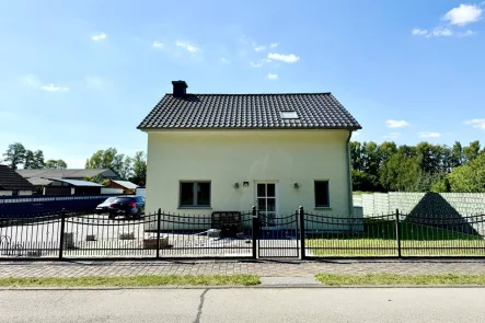 Herzlich Willkommen - Haus kaufen in Zernitz-Lohm OT Neuendorf - Helles und gepflegtes Einfamilienhaus in ruhiger Lage