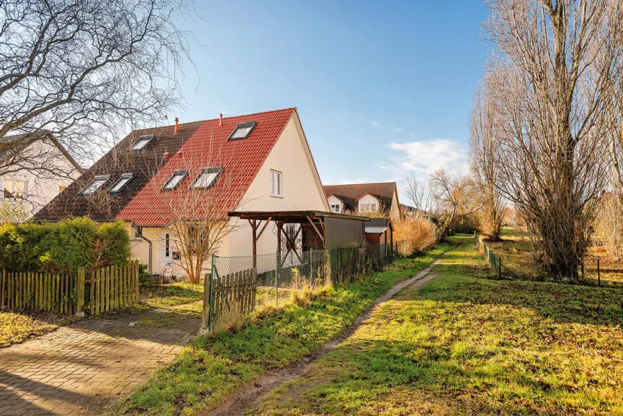 Hausansicht - Haus kaufen in Woltersdorf - Ein Zuhause, das alles hat – familienfreundlich und gemütlich