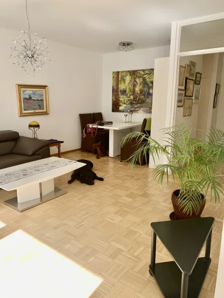 Won-und Esszimmer - Wohnung kaufen in Berlin / Lankwitz - R E SE R V I E R T!!Top-gepflegte 2 Zi-Wohnung mit Balkon+Blick ins Grüne / Lankwitz